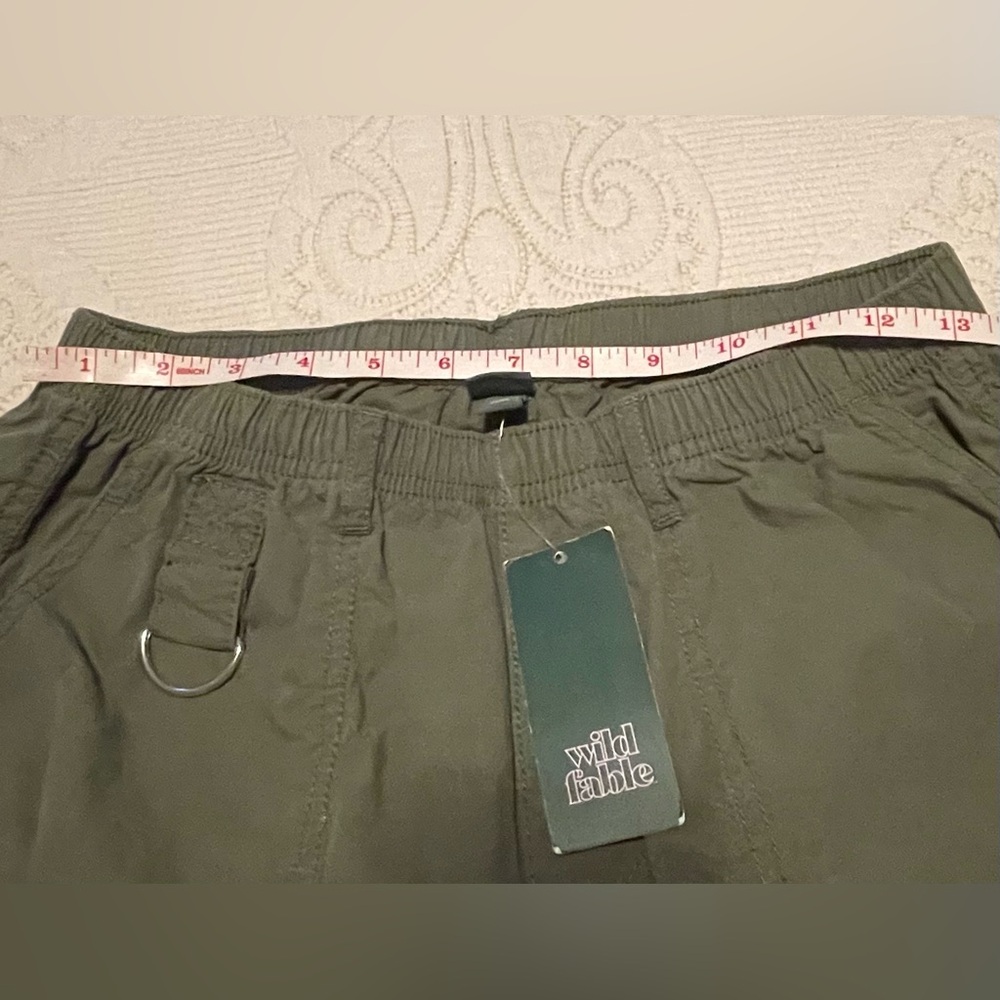 Wild Fable Army Green Cargos - Picture 5 of 10
